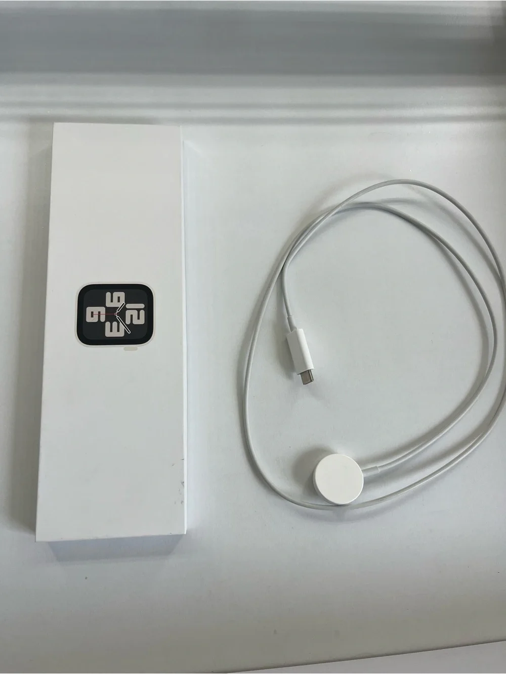Apple Watch SE (Gen 2) 40mm Starlight Aluminum GPS